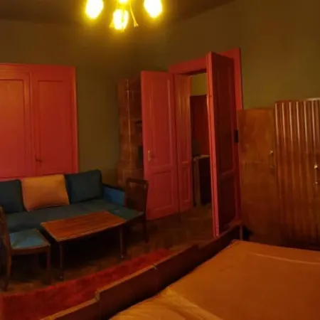 Josephine & Garden Villa *