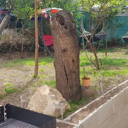 Josephine & Garden Vila