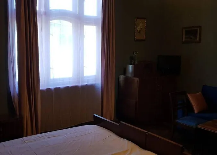 Villa Josephine & Garden *