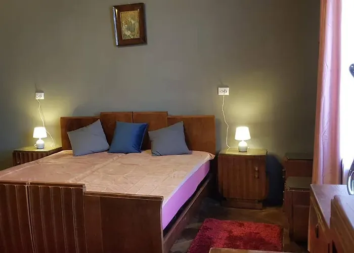 Josephine & Garden * Kluž